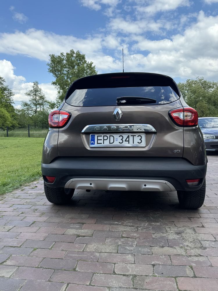Renault Captur bogata wersja key less start stop tablet navi