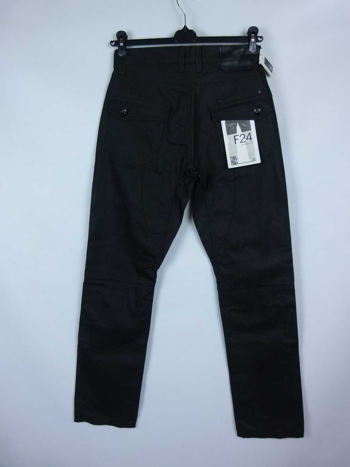 Industrie spodnie dżins olejak / W 30 z metką