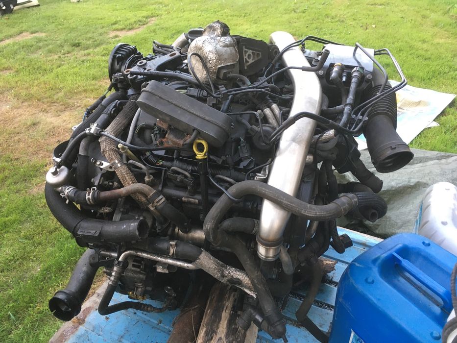 Citroen C5 X7 2.7 HDI silnik kompletny UHZ 10TRD2 Peugeot