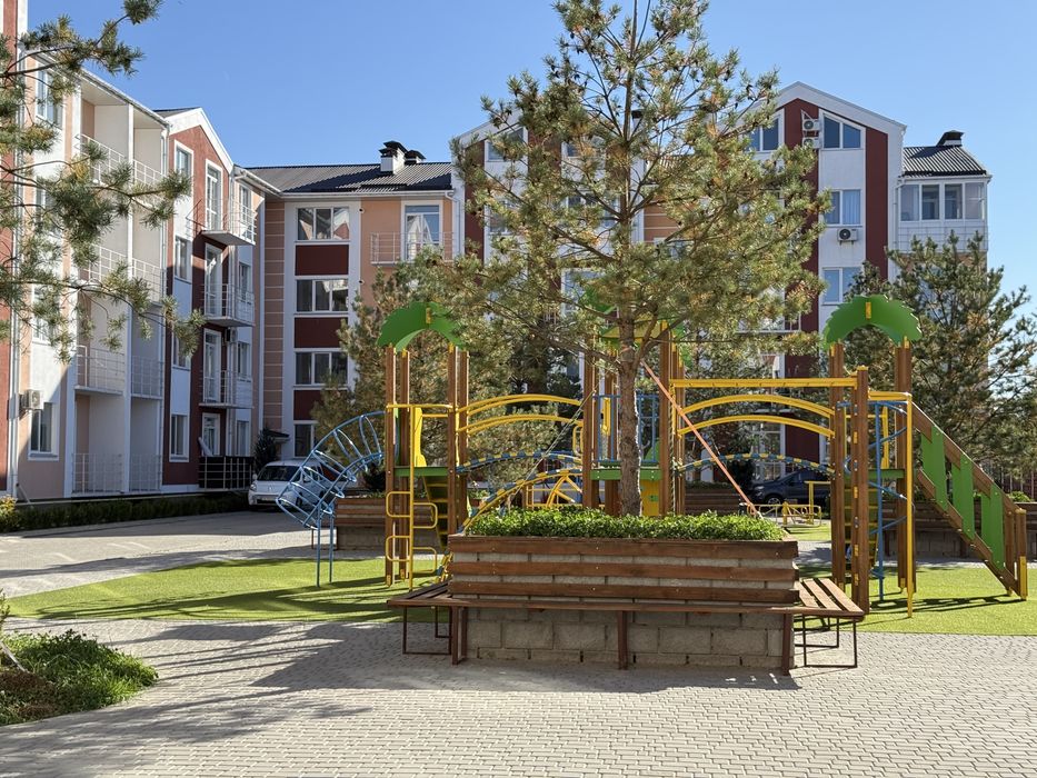 Продаж.  1-к Квартира з двориком. ЖК Амстердам