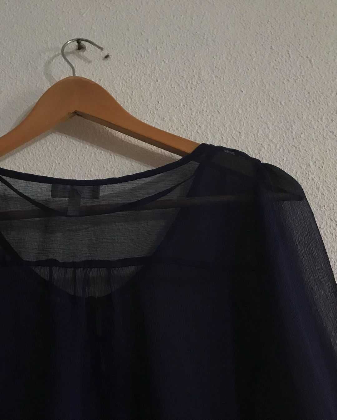 Blusa CasaBlanca semitransparente roxa azulada