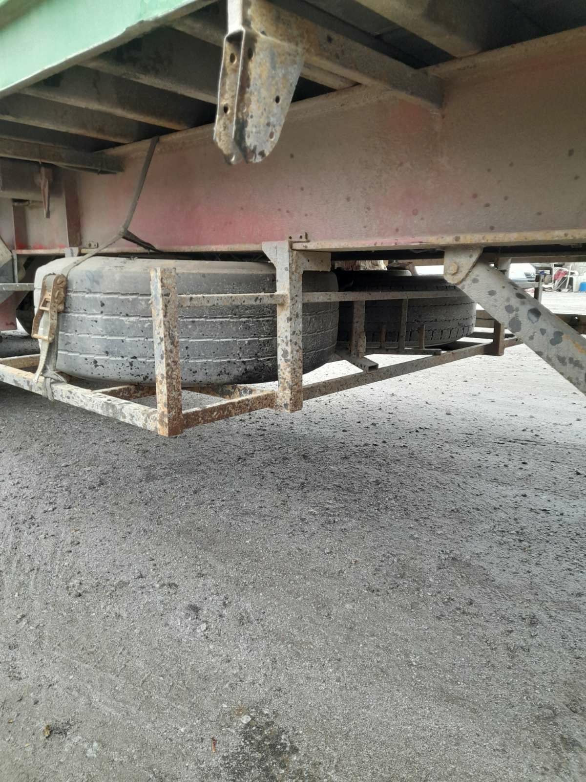 Полуприцеп,напівпичіп
