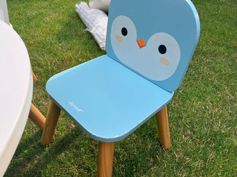 Zestaw drewnianych mebelków Janod Arktyka stolik + 2 krzesełka