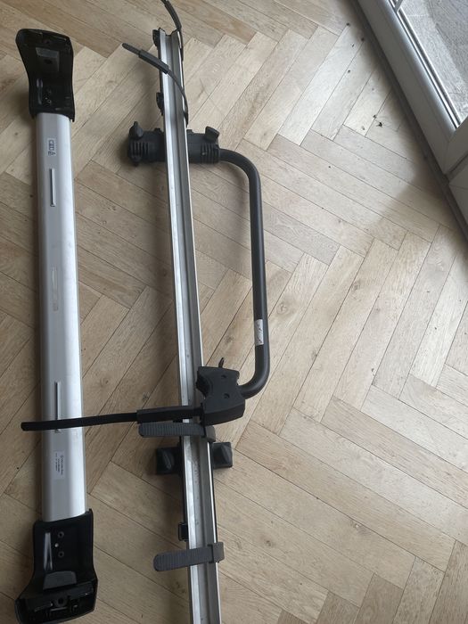 Bagaznik dachowy do mercedes w 213 marki mercedes ,na 3  rowery .