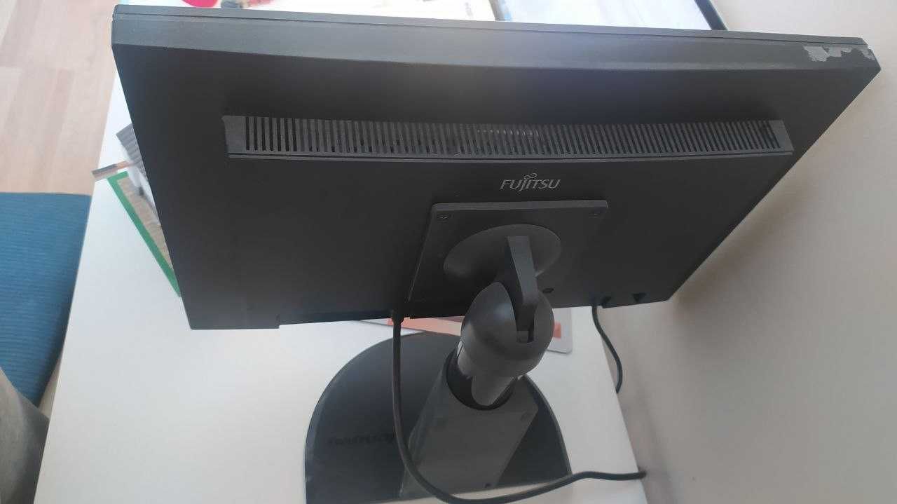 Монітор Fujitsu E19W-5 19 дюймів