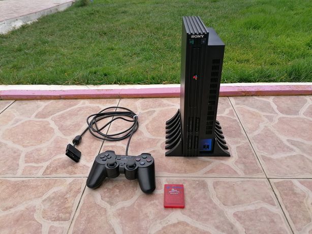 Sony Playstation 2 - PS2 com consola e suporte de jogos