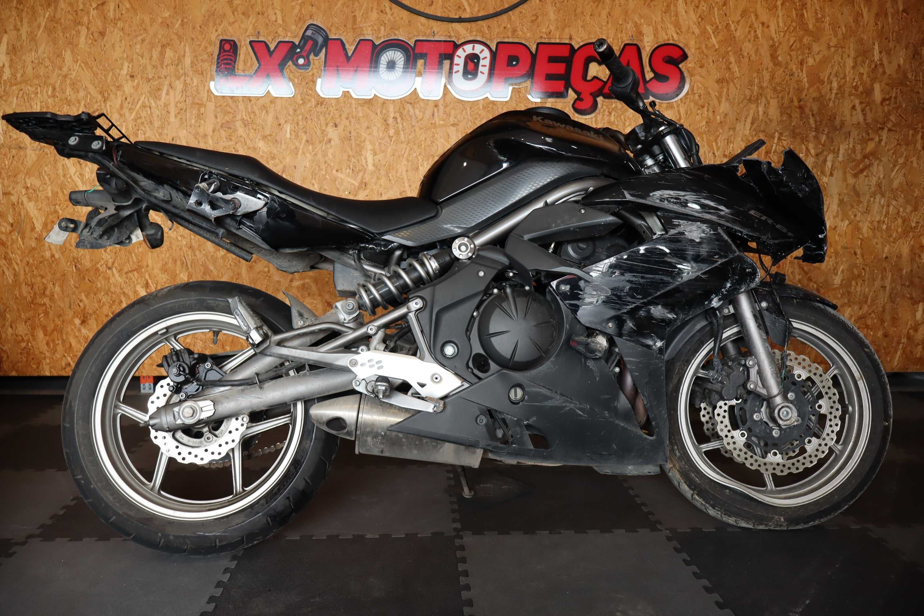 Kawasaki ER6F ano 2009 para peças