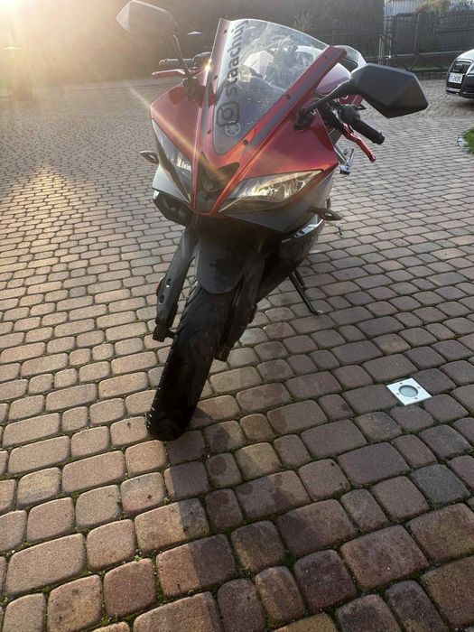 Motor yamaha YZFR 125