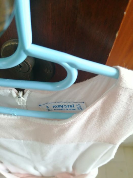 Vestido menina tamanho 5 anos mayoral