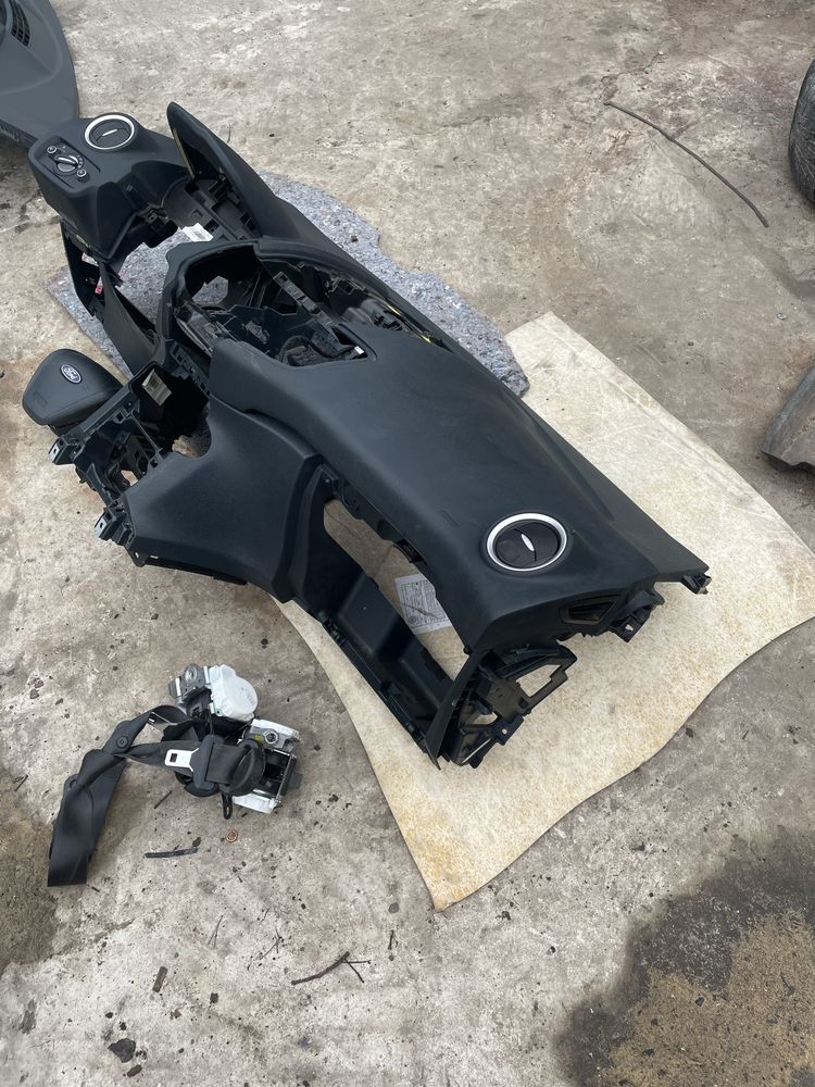 Комплект безпеки торпедо airbag подушка в руль ремені ford fiesta MK7