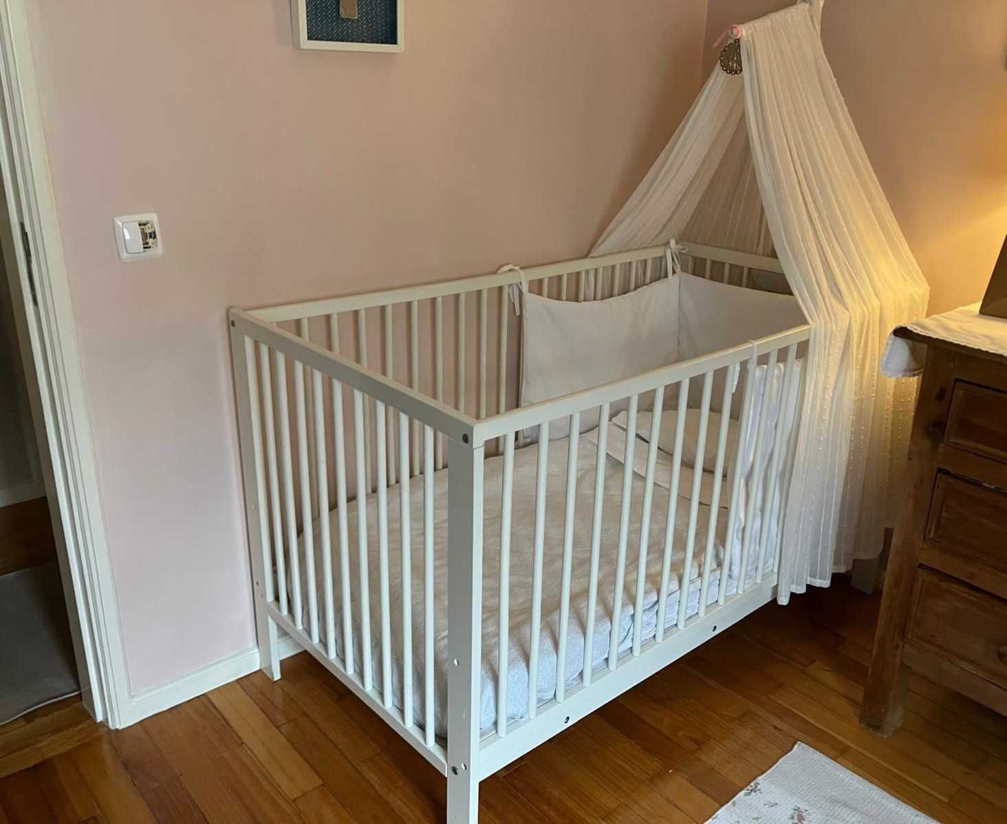 Cama de grades + colchão