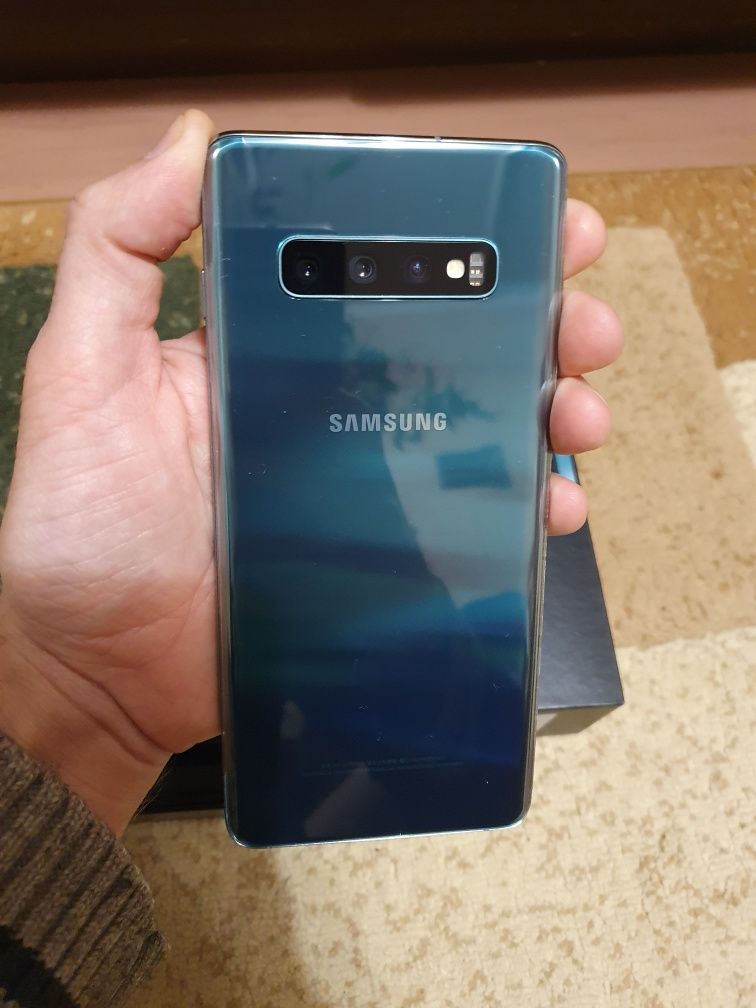 Samsung s10 plus тільки Плата.