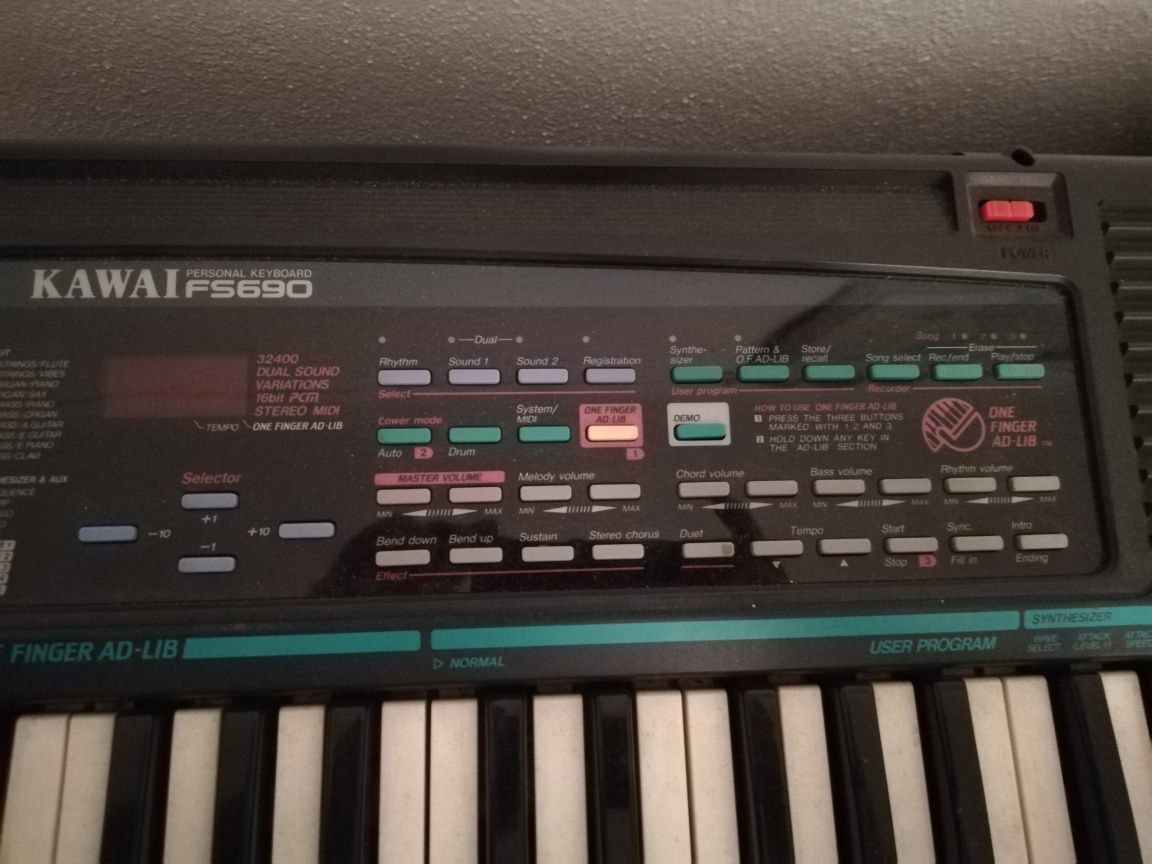 Piano Kawai FS690