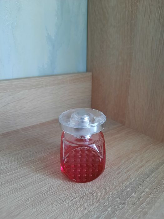 Парфюми Jimmy Choo 
Blossom