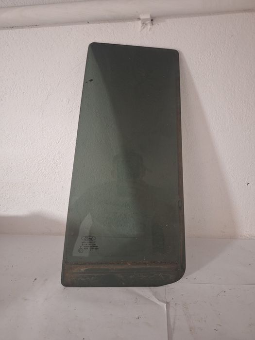 Ford Grand C-Max II szyba drzwi lewy tyl