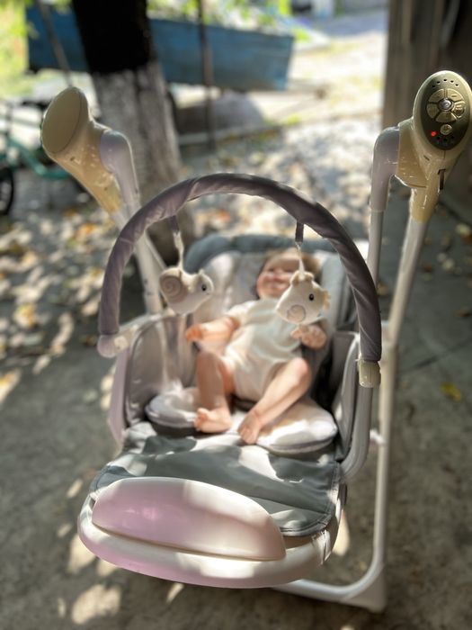 Стільчик-качеля 3 в 1 CARRELLO Triumph