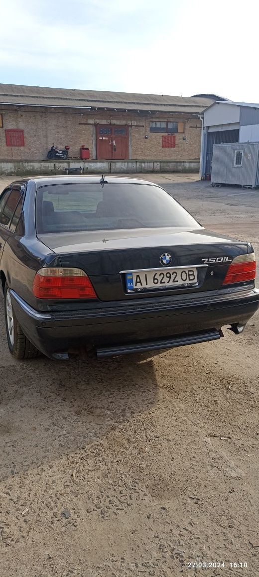 Продам BMW 750 il