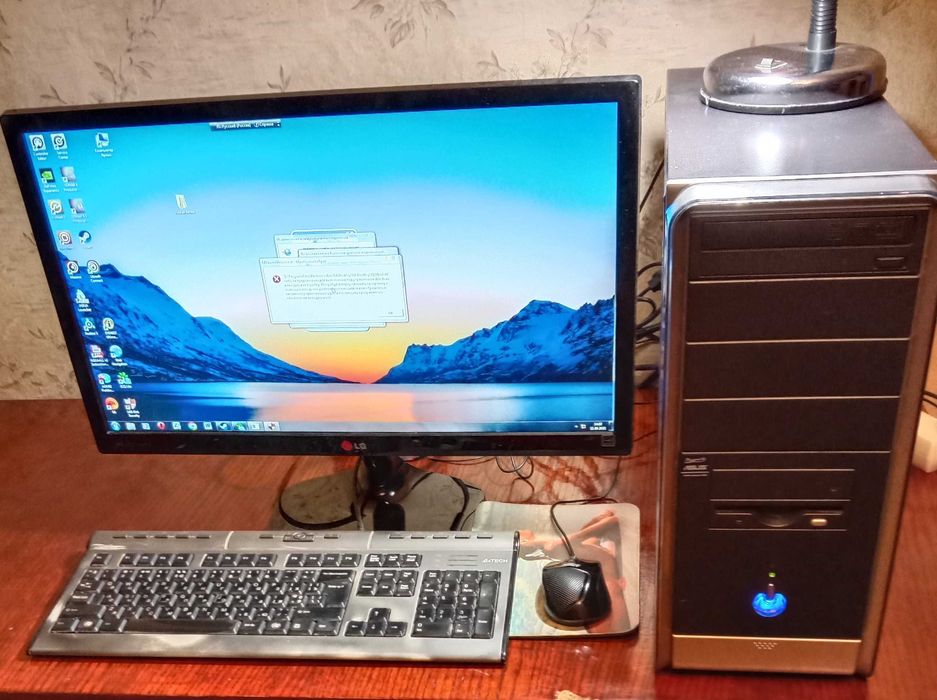 Персональный компьютер в сборе + в подарок игры на CD и чистые С D