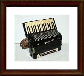 Akordeon neimiecki 80 basowy SOLO RONDO M208