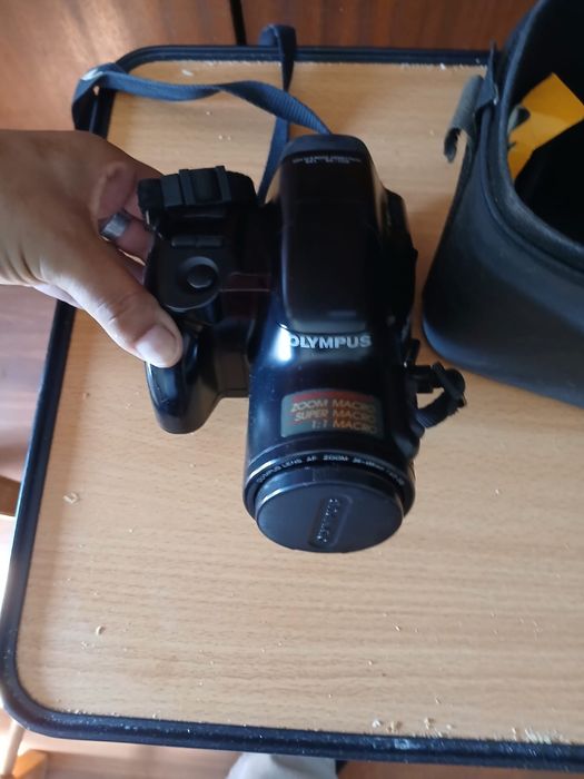 Câmara Olympus Analógica + Flash G40 + Bolsa