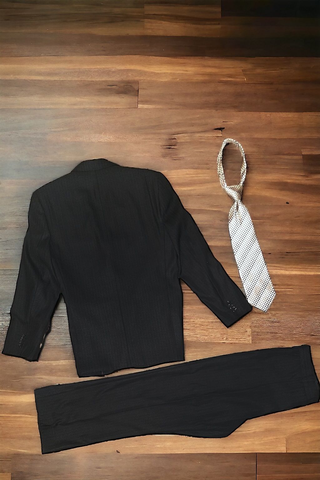 Классический деловой мужской костюм 3 тройка 48-50 размер НОВЫЙ