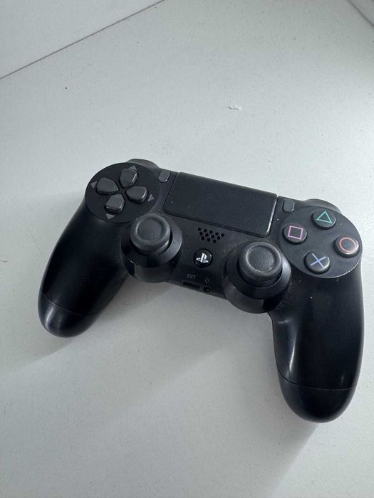 Playstation 4 Slim 500GB + Pad + Okablowanie