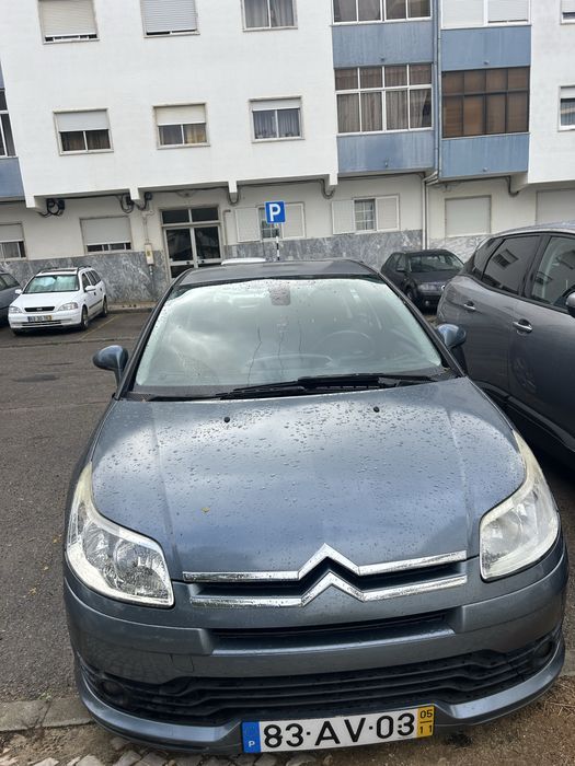 CITROEN C4 3300€