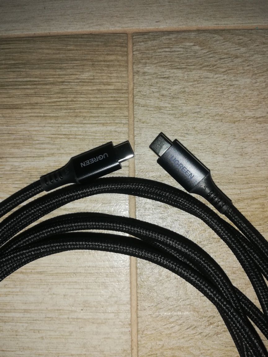 Kabel USB-C do USB-C UGREEN 3m (czarny).