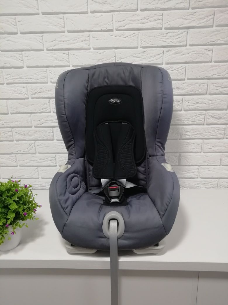 ISOFIX Britax Romer 9-18 кг Versafix Duo Plus 9 міс-4 р автокрісло