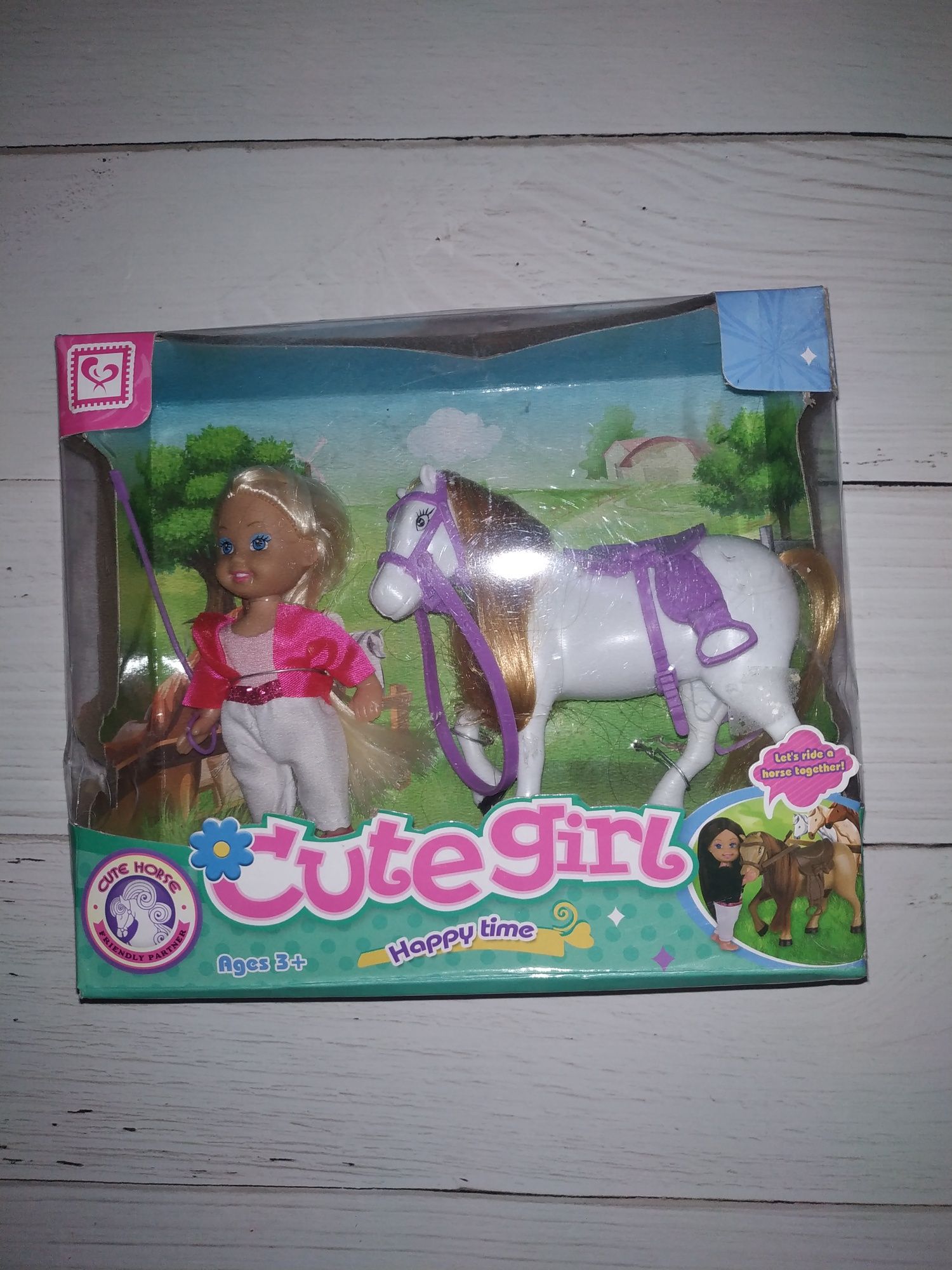 Лялька з конем нова
