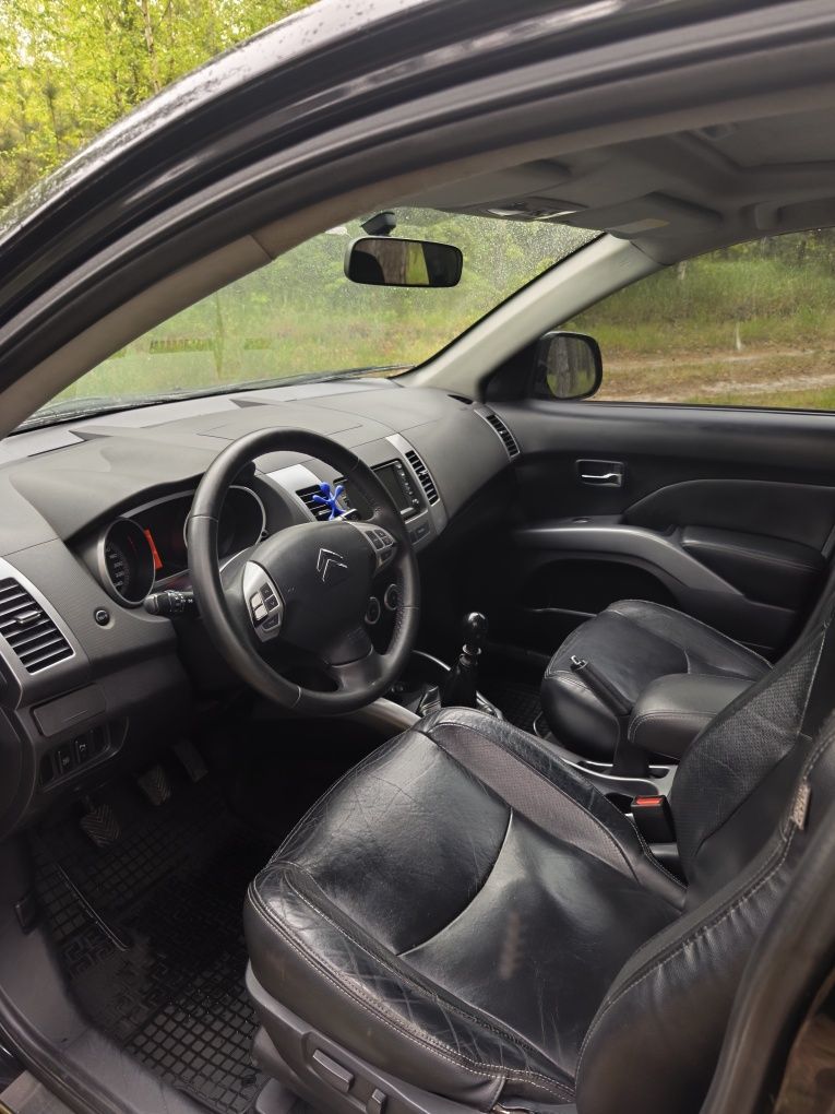 Продам Citroen C-Crosser 2.2 hdi