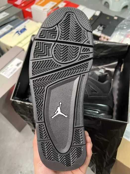 Buty meskie Mokasyny Jordan_4_Retro_Black_Cat R.41