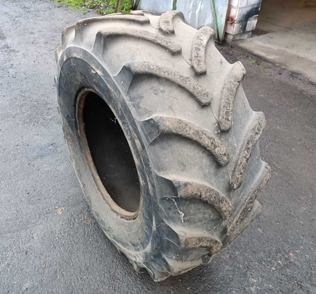 Opona przemysłowa ładowarki teleskopowej 460/70R24 Firestone 24