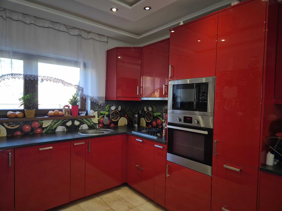 Regał kuchenny - zabudowa kuchenna