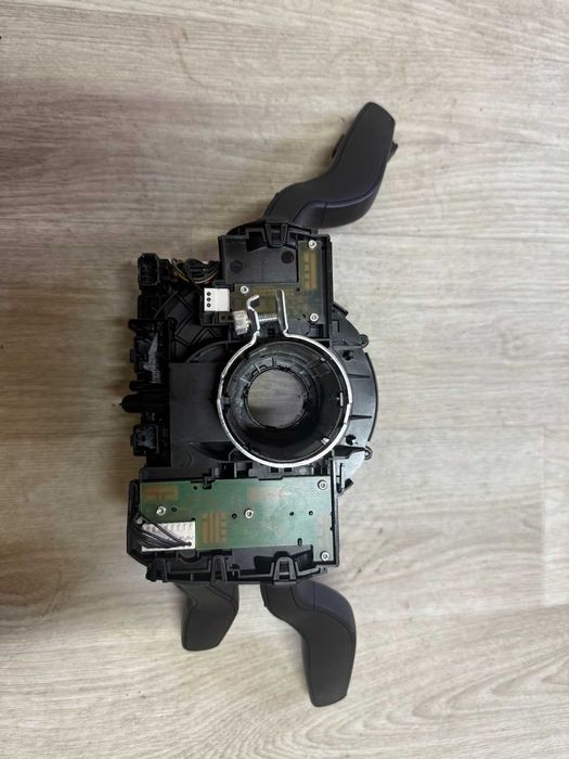 Підрульовий перемикач шлейф на Audi Ауди Q5 q5 Кью 5 кю 5 2009-2017