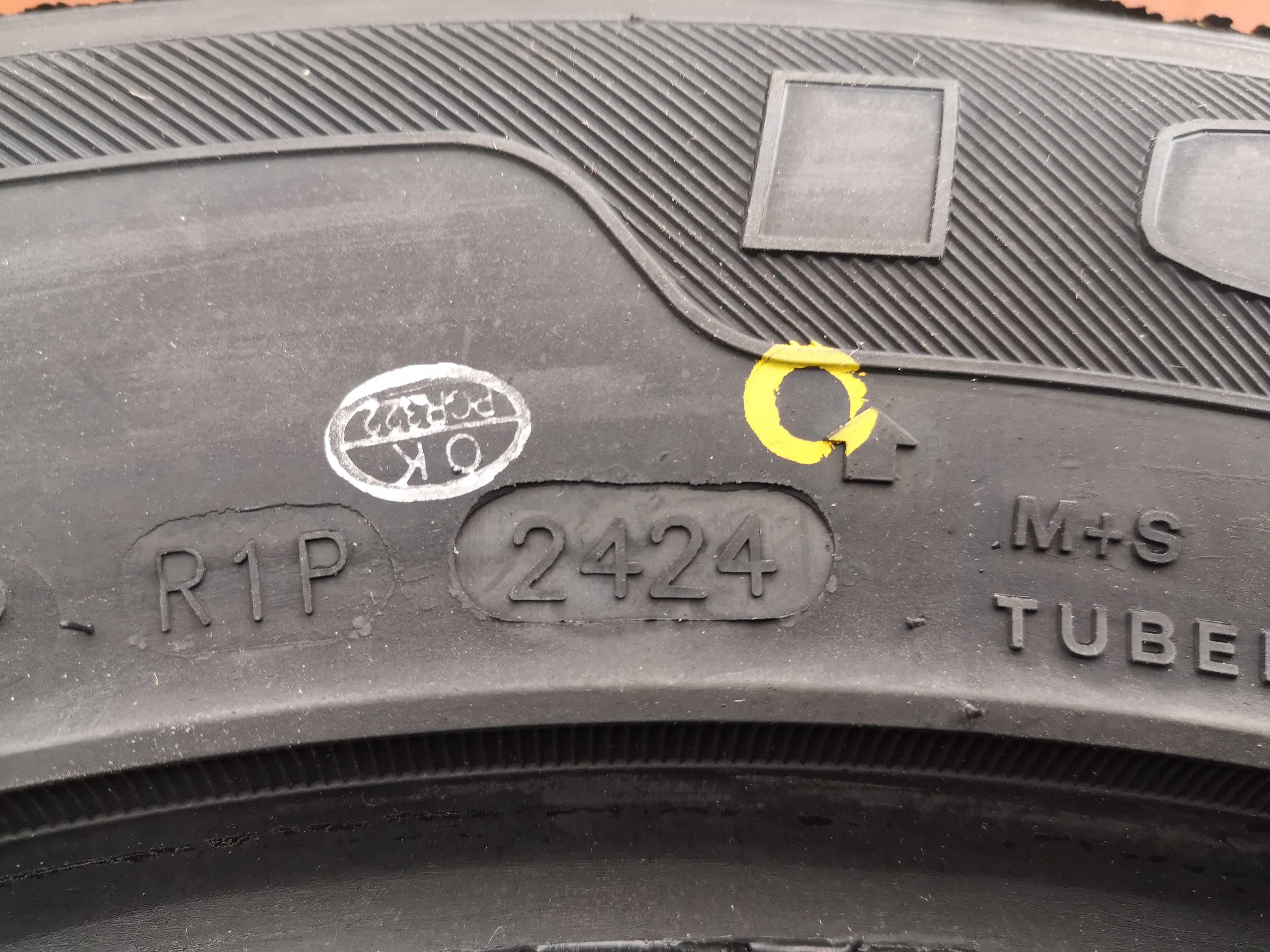 235/55 R17 103V XL - Tracmax Ice-Plus S210 (4 sztuki) NOWE