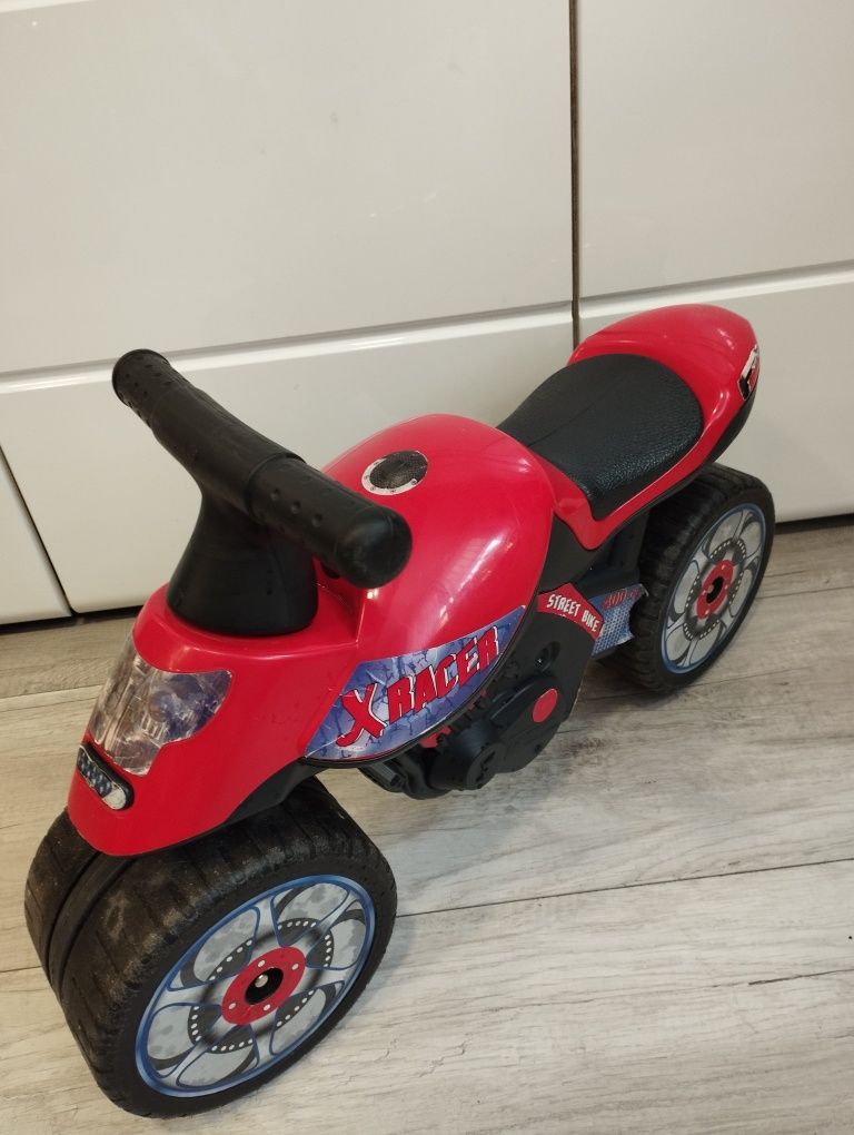 Motorek biegowy jeździk