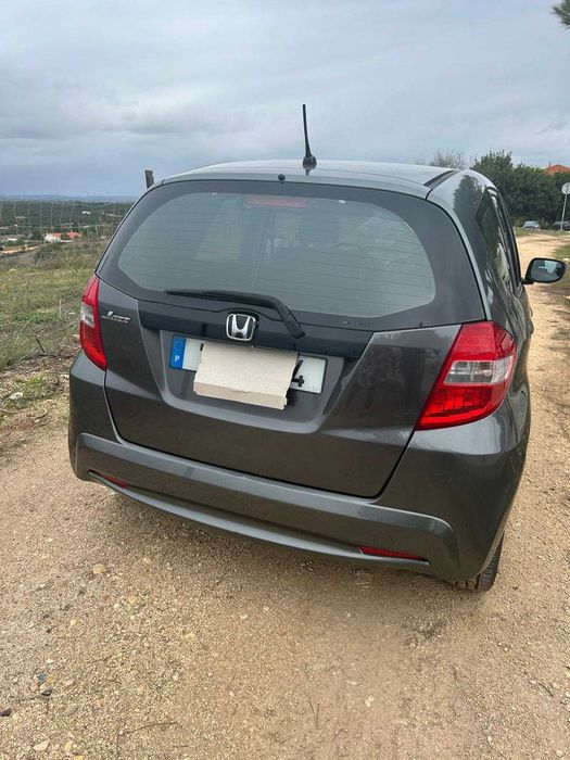 Honda Jazz, muito estimado, baixa kilometragem