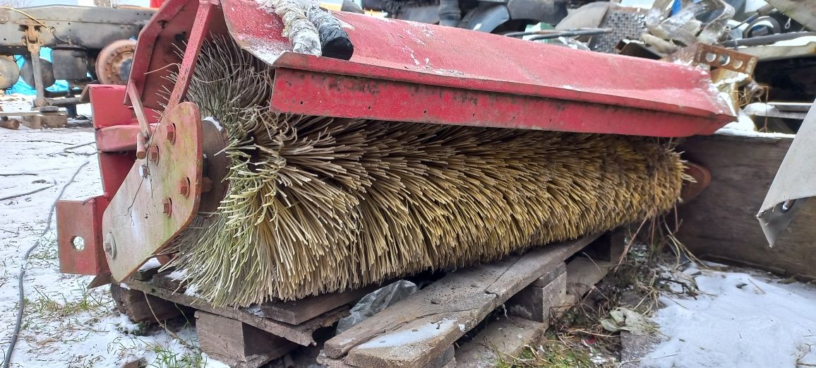 щітка на бобкат,спецтехніку