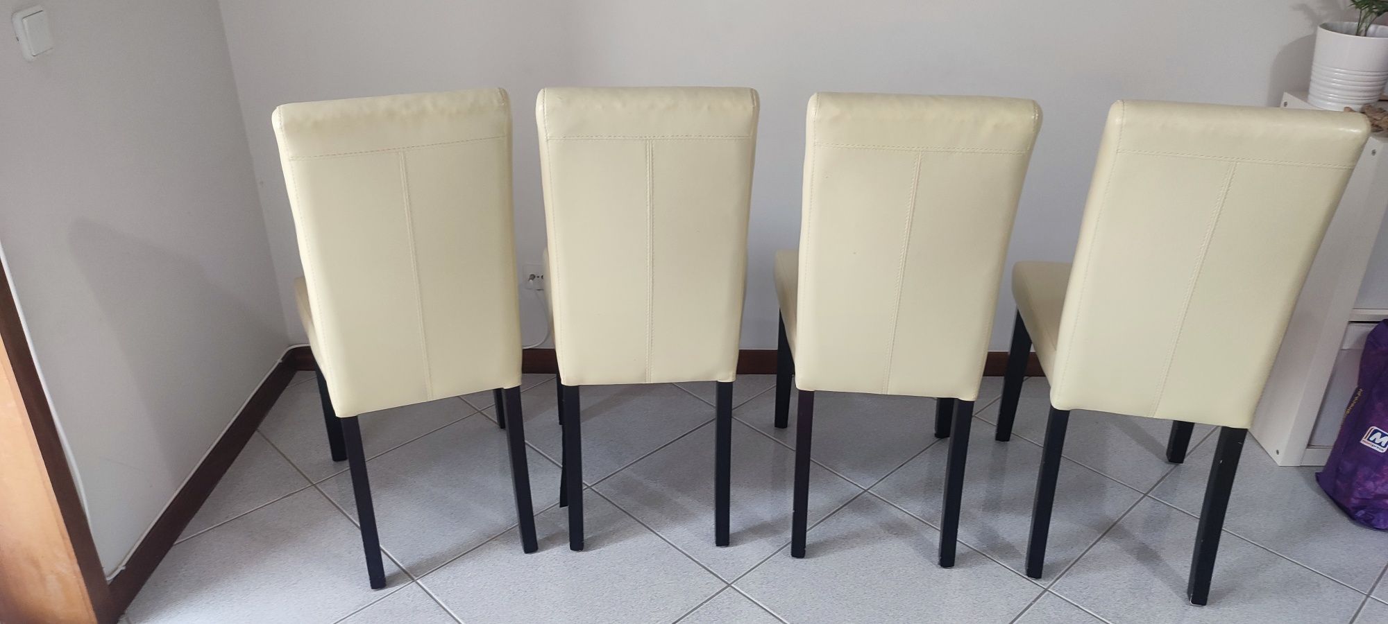 4 x Cadeiras pele sintética bege