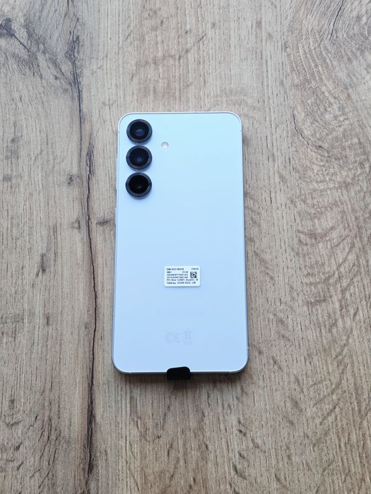 Samsung Galaxy S25 256Gb Icy blue. 2 фізичні сім та eSIM