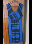 Vestido azul e preto clássico
