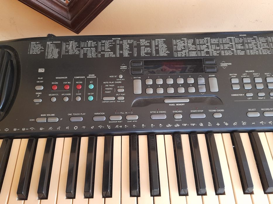 Teclado musical SX-KN701