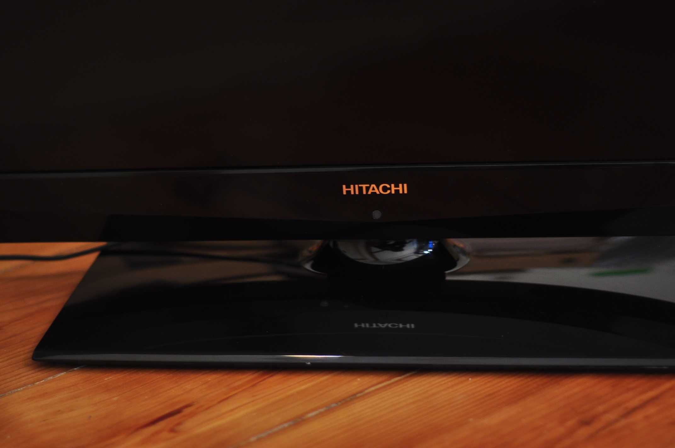 Televisão led hitachi 26" avariada para reparação ou peças