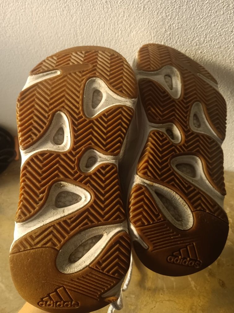 Tênis Adidas Yeezy
