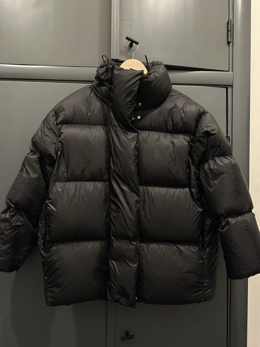 Пуховик чорний h&m