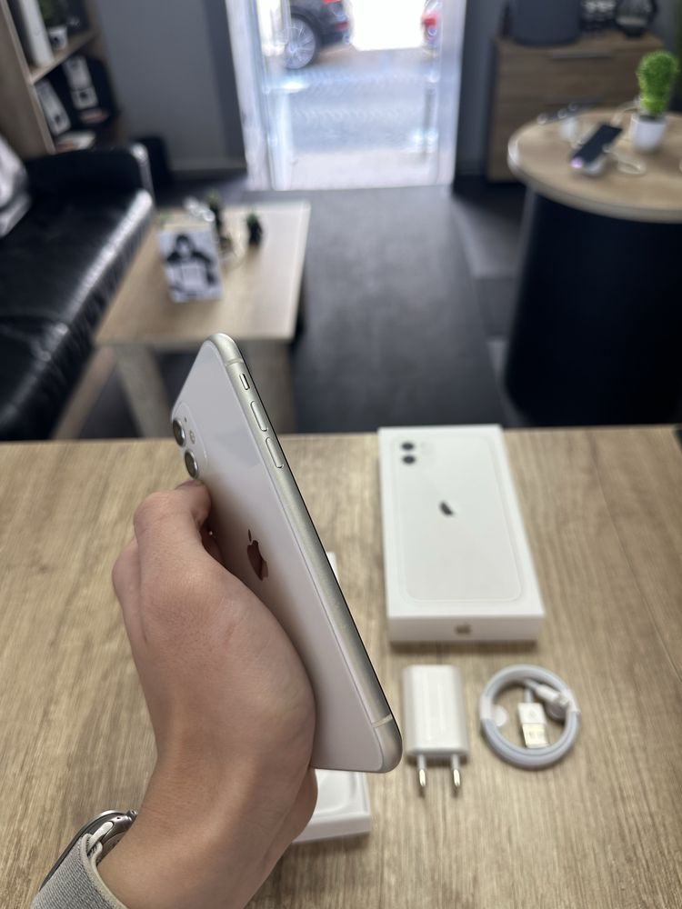 Iphone 11 64gb (White)