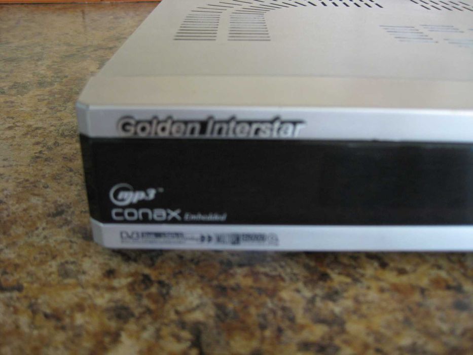 Спутнікові антени і тюнери