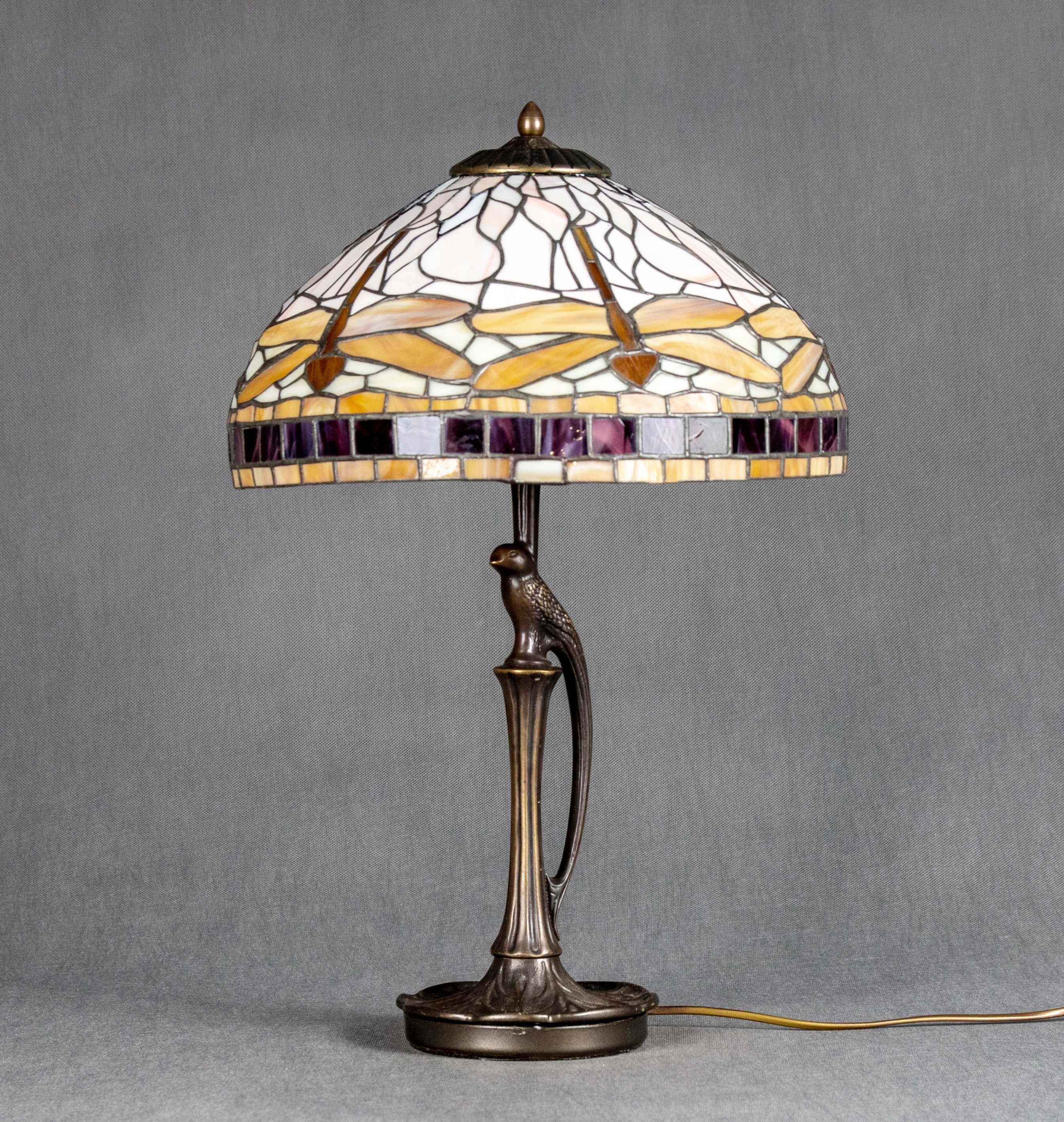 Mosiężna lampa gabinetowa / biurkowa z kloszem w stylu Tiffany ważki