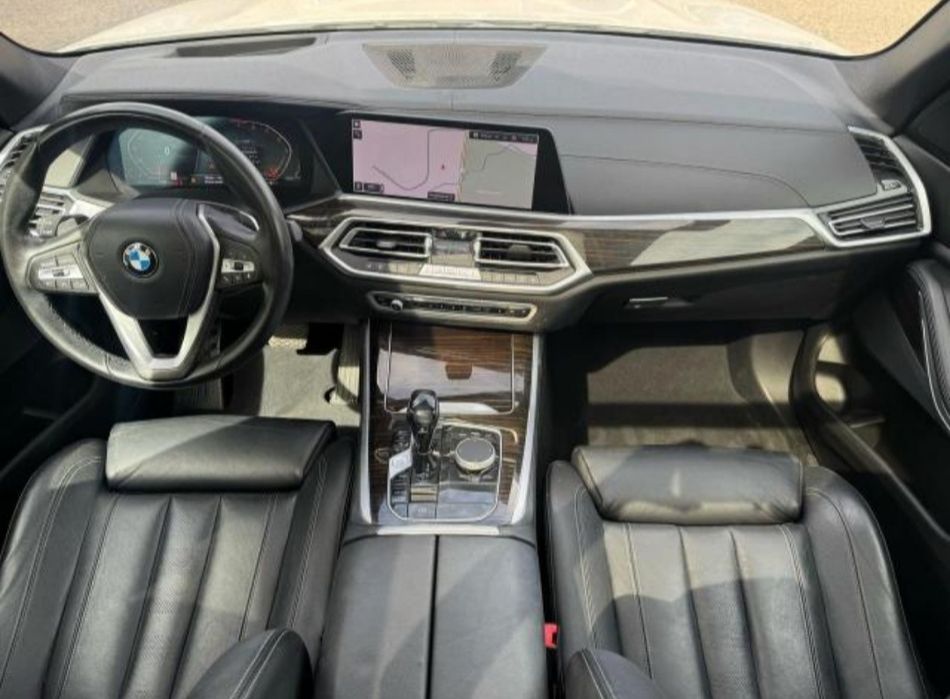 В дорозі BMW X5 01/2020 США